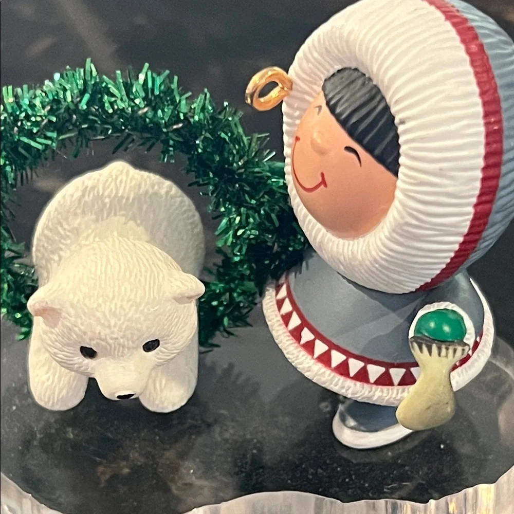 Vintage Hallmark 1994 Frosty Friends #15 Holiday Ornament